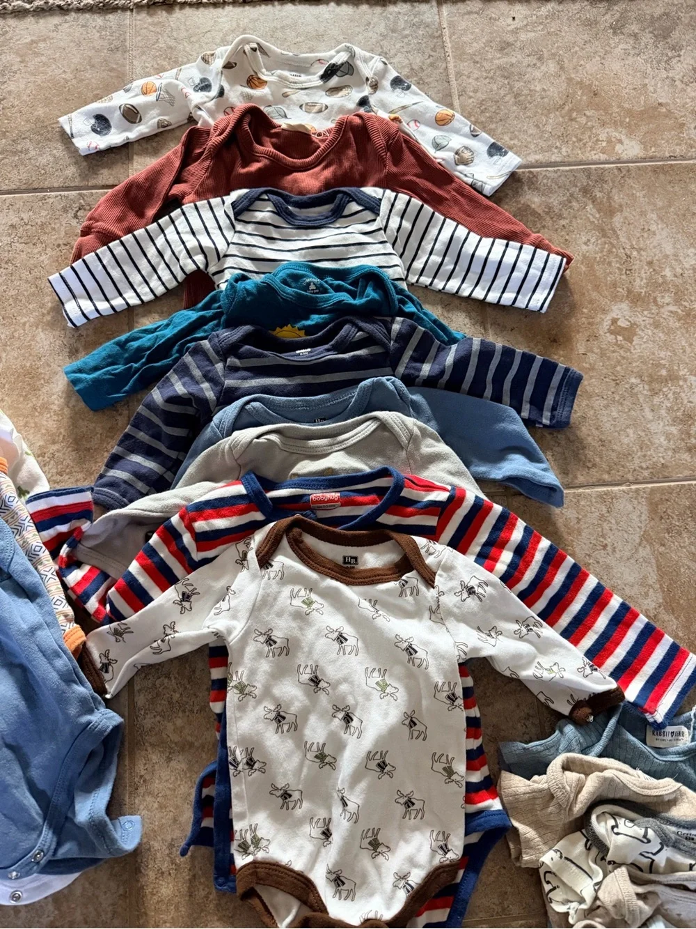 Bundle of 44 baby boy 0-3 months clothes, onesies, footsie, summer bodysuits